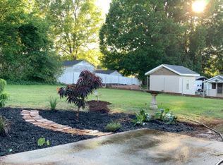 514 E Jefferies St, Gaffney, SC 29340