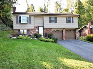 208 Junior High Dr, Irwin, PA