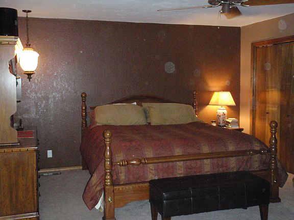 Master bed room
