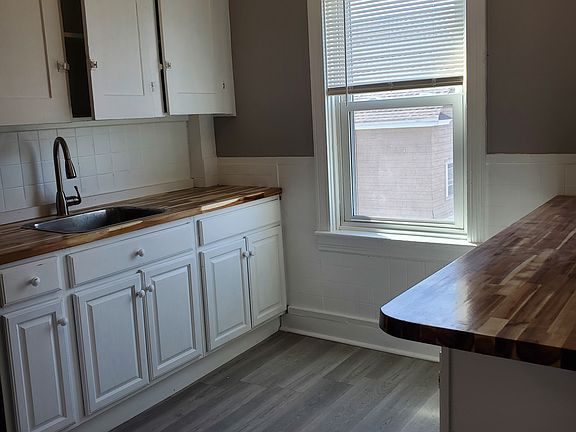 3rd image of 114 Jewett St Floor 3