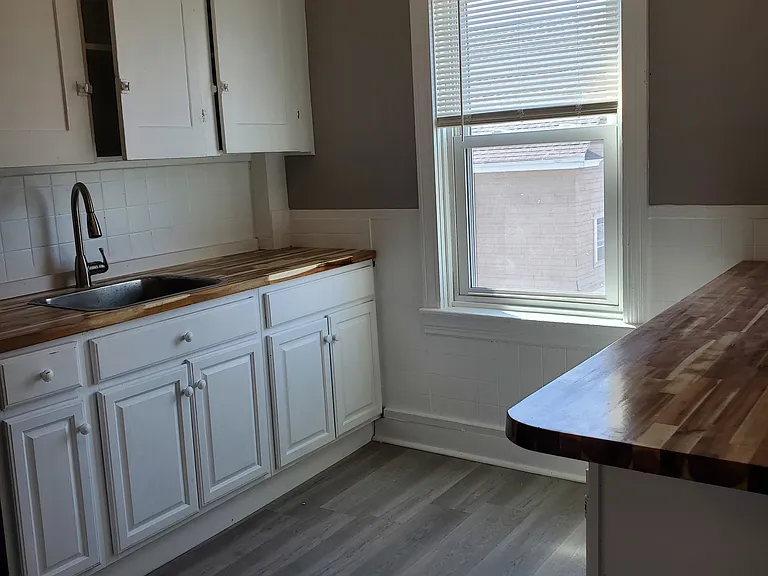 114 Jewett St #3 — Photo 3