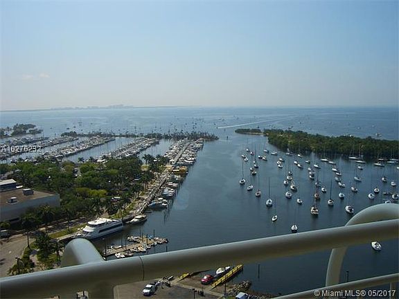 3rd image of 2843 S Bayshore Dr APT 17F