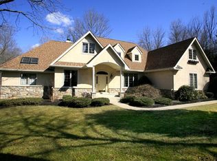 5 Kingswood Dr, New Hope, PA 18938