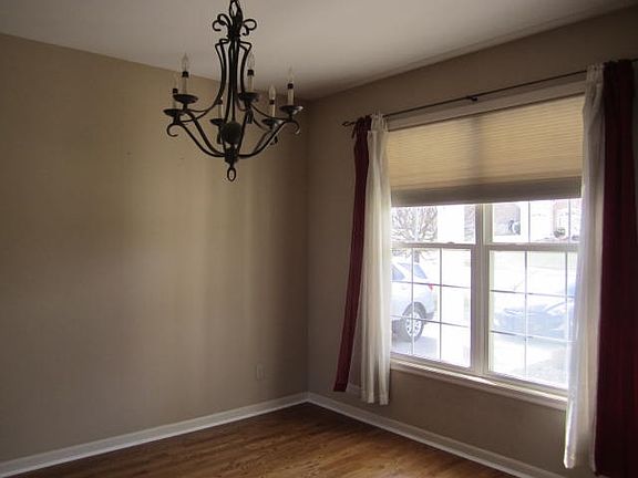 4th image of 1822 Farmhouse Way
