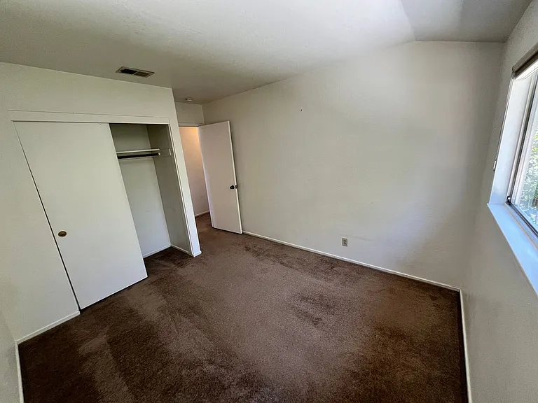 413 Del Oro Ave — Photo 20