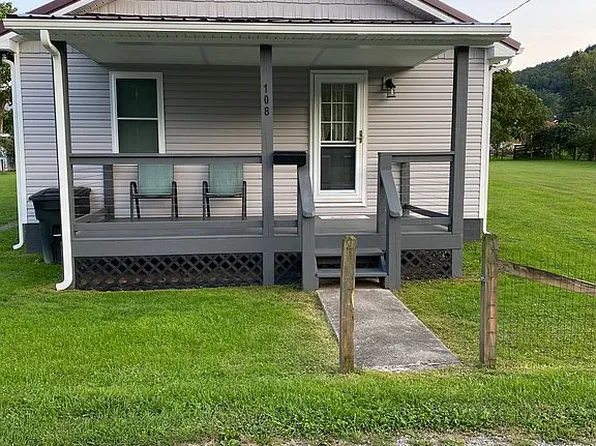 108 7th St, Parsons, WV 26287