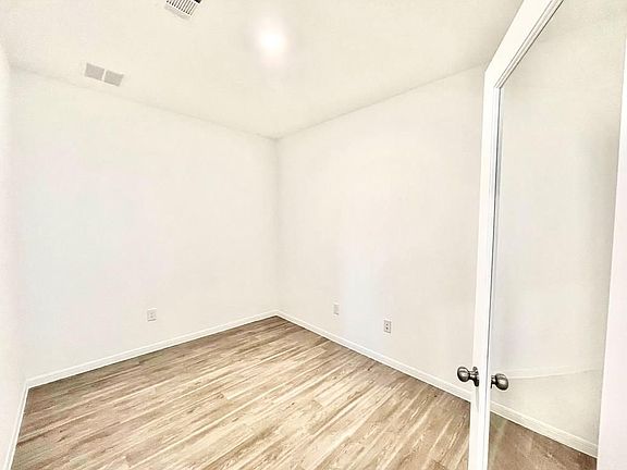 4th image of 22627 Bolanzo Ln