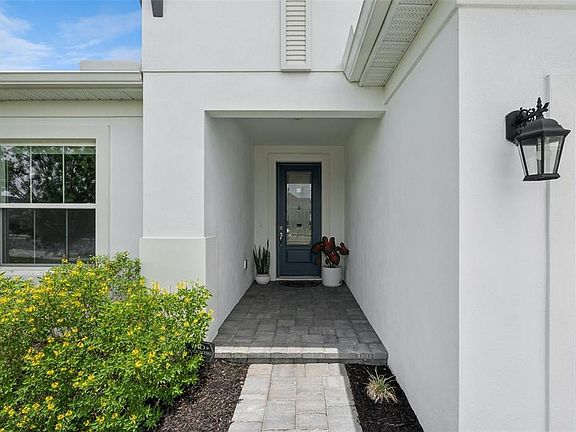 3rd image of 5785 Wallis Ln
