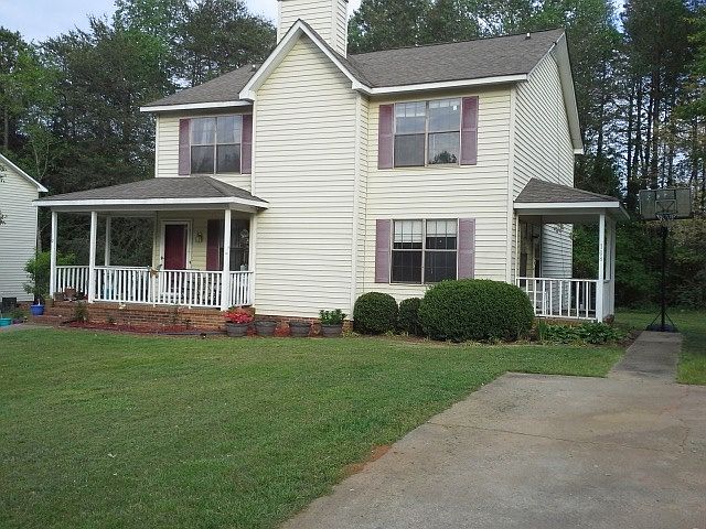1st image of 108 Montague Dr #108