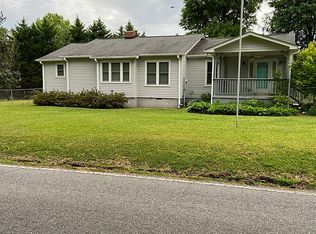 110 Tucker Rd, Greenwood, SC 29649