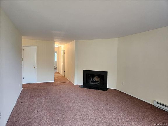 3rd image of 1504 Village Dr