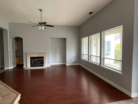 3rd image of 1452 Freswick Dr