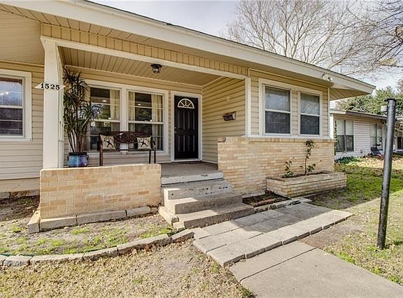 2nd image of 1525 Elizabeth Dr