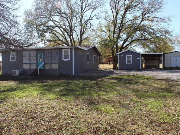 3365 Beach Dr, Vassar, KS 66543