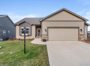 815 Maghera Dr, Valparaiso, IN 46385
