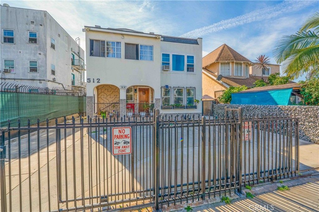 Apartment in Los Angeles, Historic South-Central - View 5