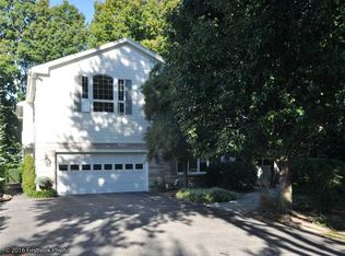 115 Church Hill Dr, Cranston, RI 02920