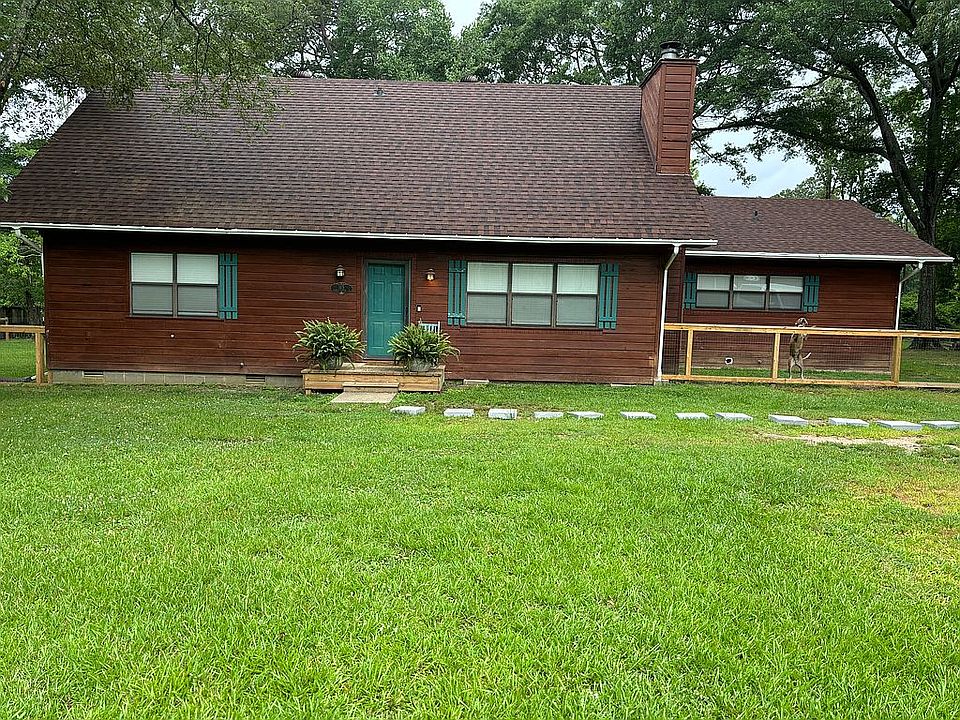 1st image of 115 Lukes Country Ln