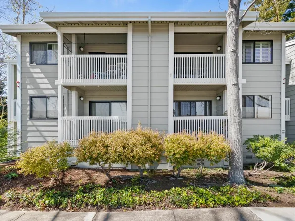 938 Clark Ave APT 4, Mountain View, CA 94040