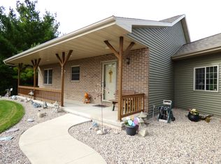 N6687 County Rd E, De Pere, WI 54115