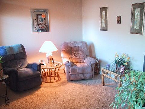 MAIN FLOOR DEN/STUDY