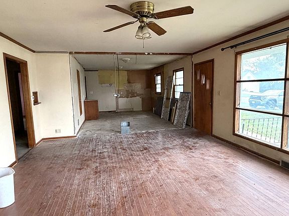 4th image of 1709 3rd St