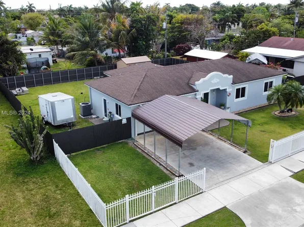 15264 Jackson Dr, Homestead, FL 33033