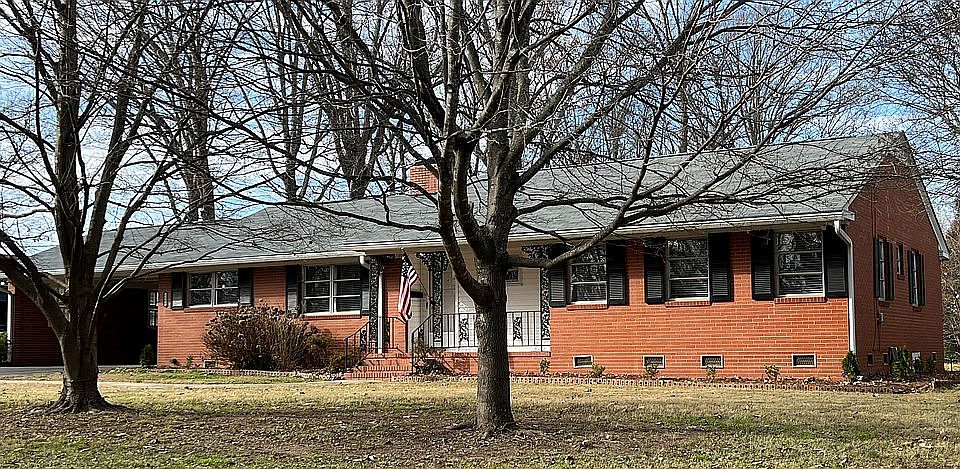 1st image of 1400 Woodland Ave