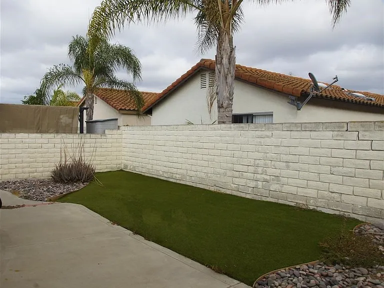 4743 Gardenia St — Photo 11