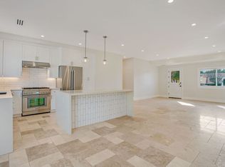 17902 Scotia Cir, Huntington Beach, CA 92647