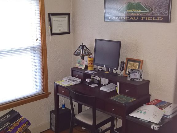 Room#3 Small Office / Study off the main living room