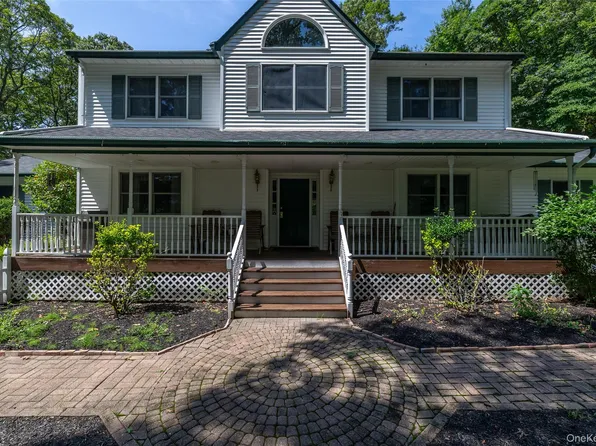 167 Farm Road E, Wading River, NY 11792