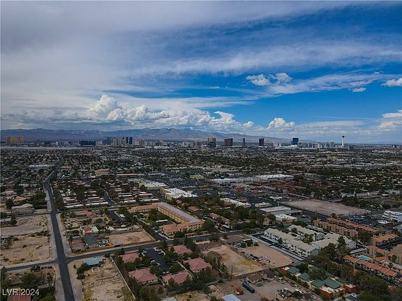2nd image of 3059 Key Largo Dr Unit 104
