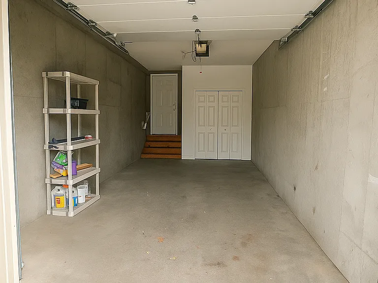 1357 Turner St — Photo 5