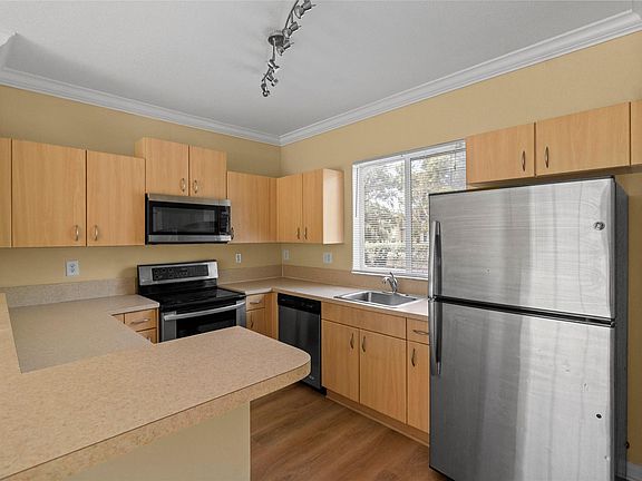 3rd image of 20445 NW 15th Avenue #6