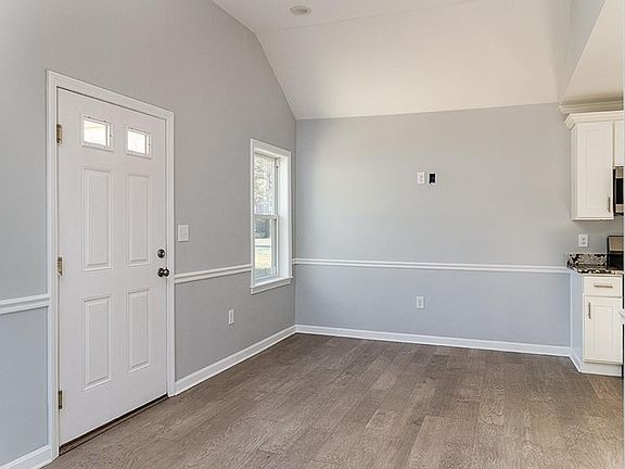 3rd image of 166 Wareham St