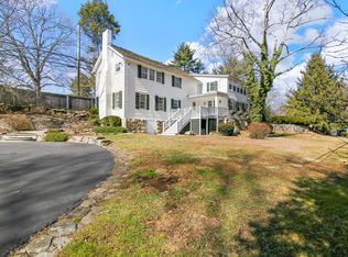 187 Stanwich Rd, Greenwich, CT 06830