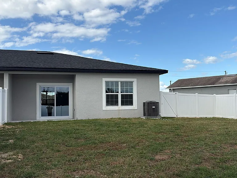833 Colville Dr — Photo 61