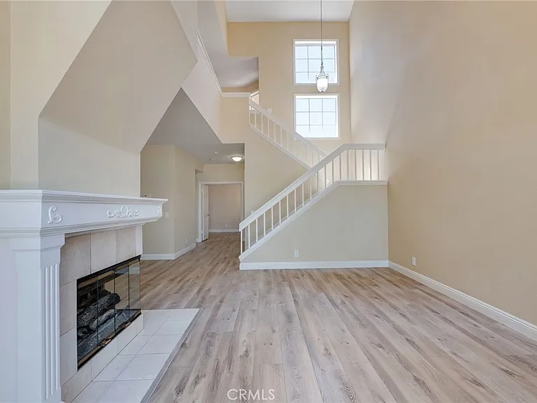 104 Cartier Aisle — Photo 15