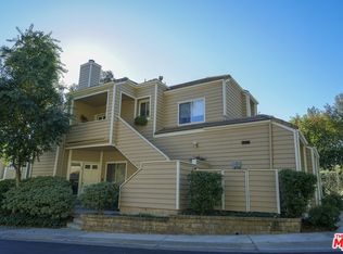 24526 McBean Pkwy APT 20, Santa Clarita, CA 91355