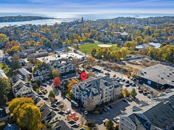 36 Intrepid Cir APT 303, Marblehead, MA 01945