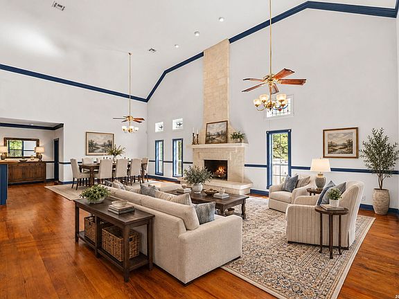 5th image of 8520 ALYDAR CIR