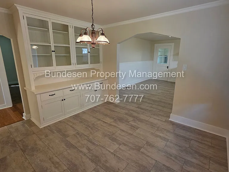 340 Church St — Photo 11