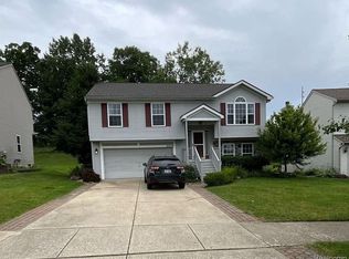 2670 Driftwood Dr, Waterford, MI 48329