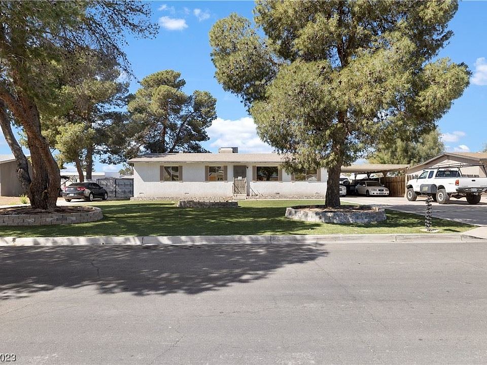 1st image of 853 Navajo Ln