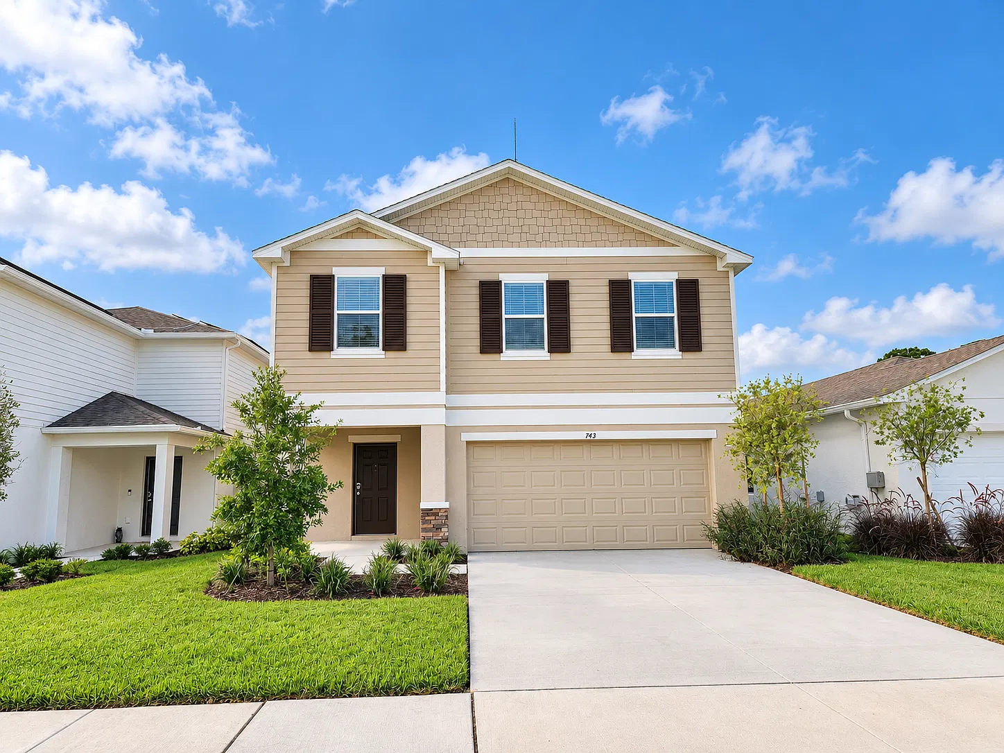 4 bed, 2.5 bath, 2271 sqft, $2,300 — Photo 1