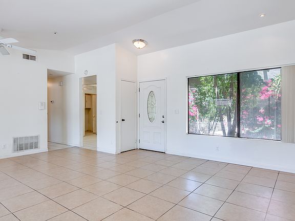 5th image of 64459 Pinehurst Cir