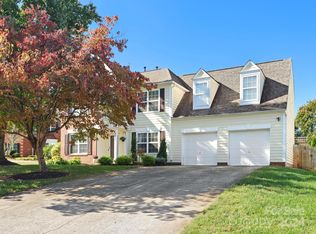 8813 Glenover Cir, Charlotte, NC 28269