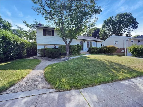 11 Deer Lane, Jericho, NY 11753