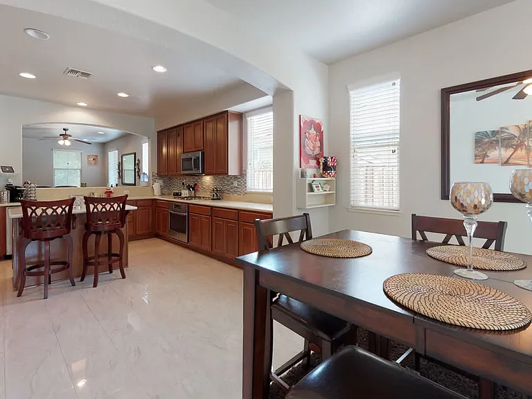 1113 Tori Ct — Photo 8